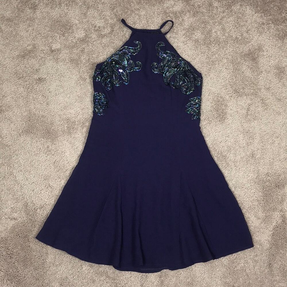 NWT NBD Beaded Floral Bria Dress. - Picture 4 of 9